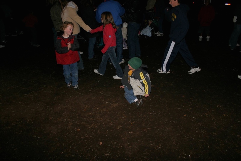 Hildebrand Christmas ScreenSaver/800x600_2005-12-22-32 Trail of Lights.jpg